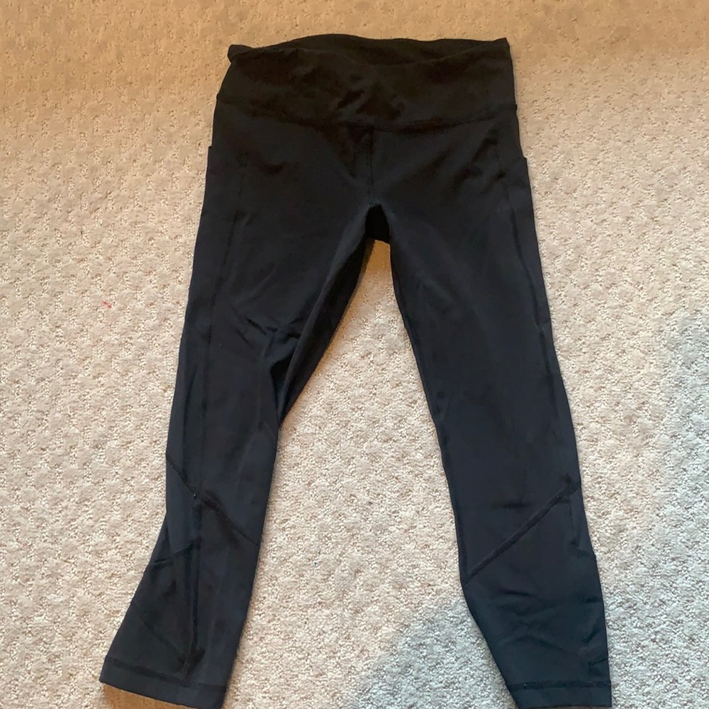 Black lulu lemon leggings size 6